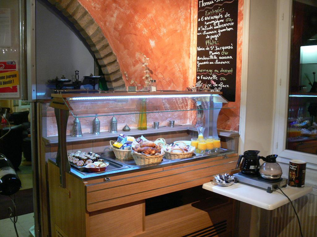Hotel Le Saint Julien Zewnętrze zdjęcie