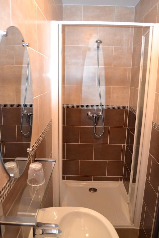 Hotel Le Saint Julien Zewnętrze zdjęcie