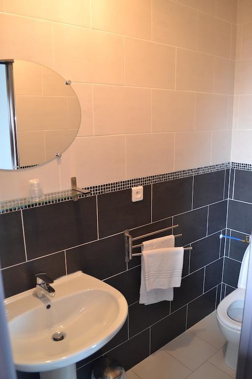Hotel Le Saint Julien Zewnętrze zdjęcie
