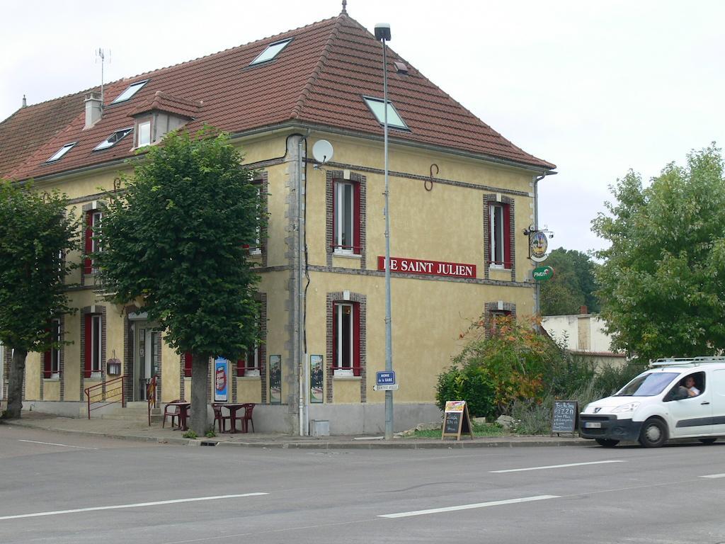 Hotel Le Saint Julien Zewnętrze zdjęcie